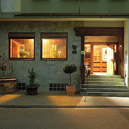 Loesch Pfaelzer Hof Otel