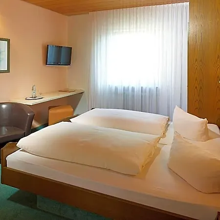 Loesch Pfaelzer Hof Otel