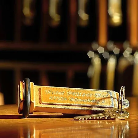 Loesch Pfaelzer Hof Otel